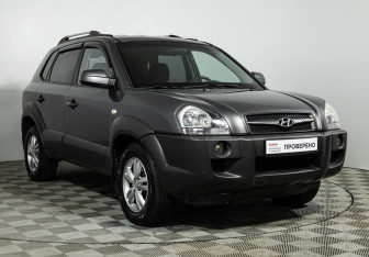 Подержанный автомобиль Hyundai Tucson 2008 года (3 фото)