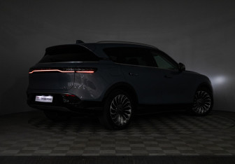 Подержанный автомобиль Voyah Free 2023 года (36 фото)