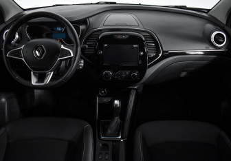 Подержанный автомобиль Renault Kaptur 2021 года (15 фото)