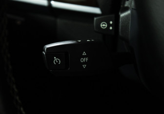 Подержанный автомобиль BMW X6 2013 года (20 фото)
