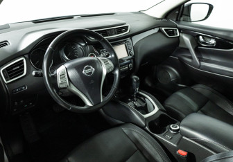 Подержанный автомобиль Nissan Qashqai 2016 года (11 фото)