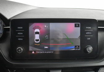 Подержанный автомобиль Skoda Rapid Liftback 2020 года (14 фото)
