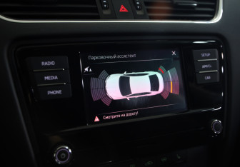 Подержанный автомобиль Skoda Octavia Liftback 2018 года (13 фото)