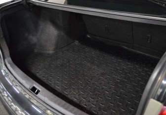 Подержанный автомобиль Toyota Corolla Sedan 2008 года (15 фото)