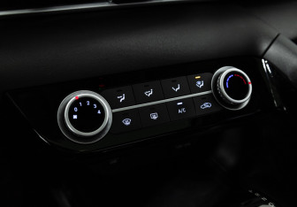 Подержанный автомобиль Hyundai Elantra Sedan 2022 года (16 фото)