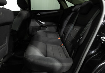 Подержанный автомобиль Ford Mondeo Sedan 2013 года (10 фото)