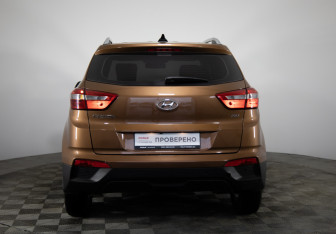 Подержанный автомобиль Hyundai Creta 2019 года (6 фото)