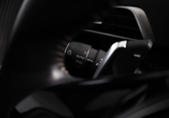 Подержанный автомобиль Peugeot 3008 2020 года (14 фото)