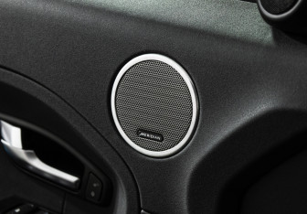 Подержанный автомобиль Land Rover Range Rover Evoque 2014 года (19 фото)