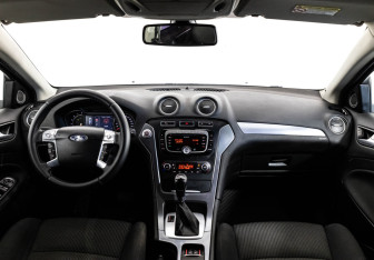 Подержанный автомобиль Ford Mondeo Sedan 2011 года (10 фото)