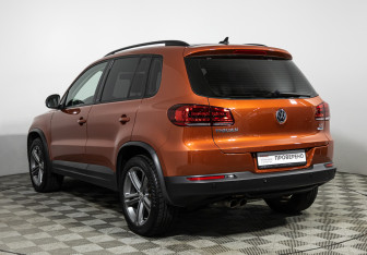 Подержанный автомобиль Volkswagen Tiguan 2016 года (7 фото)