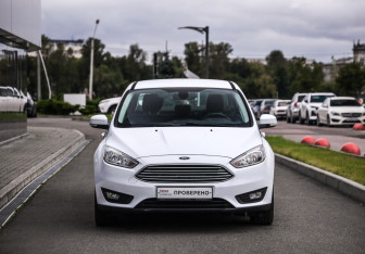Подержанный автомобиль Ford Focus Sedan 2018 года (4 фото)