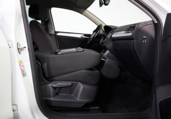 Подержанный автомобиль Volkswagen Tiguan 2017 года (23 фото)