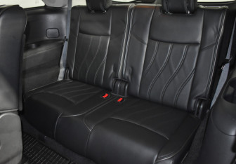 Подержанный автомобиль Infiniti JX 2013 года (12 фото)