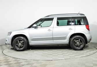 Подержанный автомобиль Skoda Yeti 2014 года (8 фото)