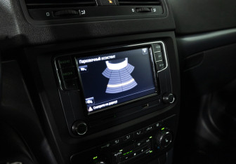 Подержанный автомобиль Skoda Yeti 2015 года (15 фото)