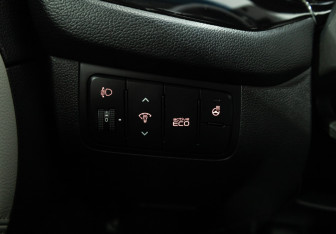 Подержанный автомобиль Kia Ceed Hatchback 2018 года (17 фото)