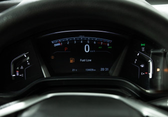 Подержанный автомобиль Honda CR-V 2019 года (12 фото)