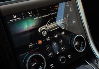Подержанный автомобиль Land Rover Range Rover Sport 2019 года (16 фото)