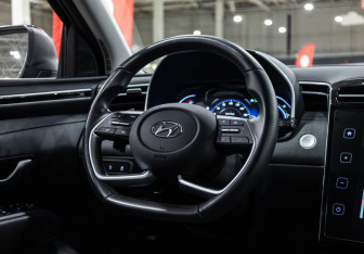 Подержанный автомобиль Hyundai Tucson 2024 года (11 фото)