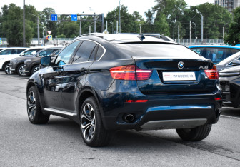 Подержанный автомобиль BMW X6 2013 года (5 фото)