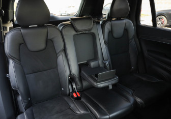 Подержанный автомобиль Volvo XC90 2020 года (27 фото)