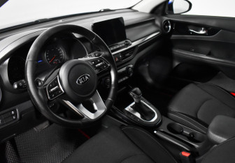 Подержанный автомобиль Kia Cerato Sedan 2021 года (9 фото)