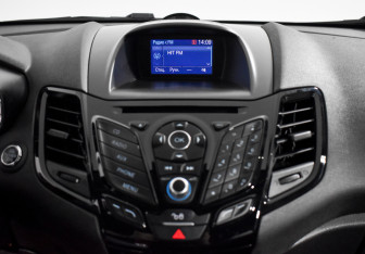 Подержанный автомобиль Ford Fiesta Hatchback 2016 года (16 фото)