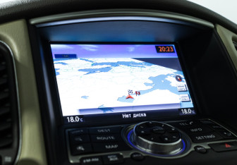 Подержанный автомобиль Infiniti QX50 2013 года (19 фото)