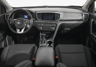 Подержанный автомобиль Kia Sportage 2018 года (13 фото)