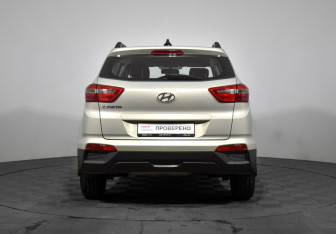 Подержанный автомобиль Hyundai Creta 2018 года (6 фото)