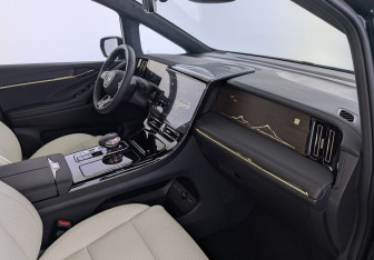 Новый GAC M8 2024 (9 фото)