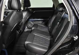 Подержанный автомобиль Voyah Free 2023 года (11 фото)