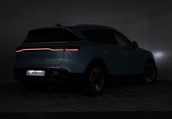 Подержанный автомобиль Voyah Free 2021 года (35 фото)