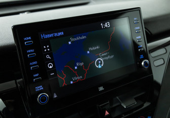 Подержанный автомобиль Toyota Camry Sedan 2021 года (17 фото)