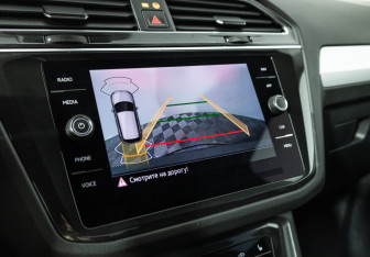 Подержанный автомобиль Volkswagen Tiguan 2022 года (15 фото)