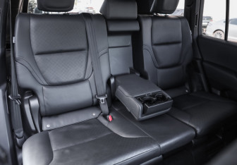 Подержанный автомобиль Toyota Land Cruiser Suv 2022 года (32 фото)