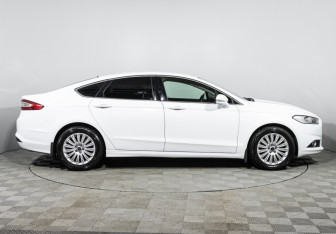 Подержанный автомобиль Ford Mondeo Sedan 2016 года (4 фото)