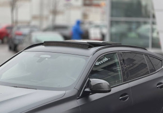 Подержанный автомобиль BMW X6 2020 года (12 фото)