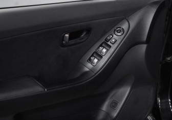Подержанный автомобиль Hyundai Elantra Sedan 2008 года (16 фото)
