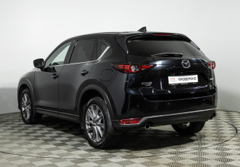 Подержанный автомобиль Mazda CX-5 2019 года (7 фото)