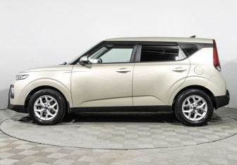 Подержанный автомобиль Kia Soul 2019 года (8 фото)