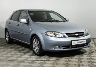 Подержанный автомобиль Chevrolet Lacetti Hatchback 2011 года (3 фото)