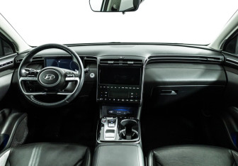 Подержанный автомобиль Hyundai Tucson 2021 года (13 фото)
