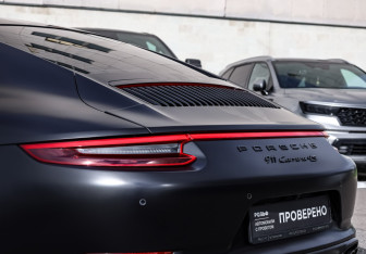 Подержанный автомобиль Porsche 911 Coupe 2016 года (12 фото)