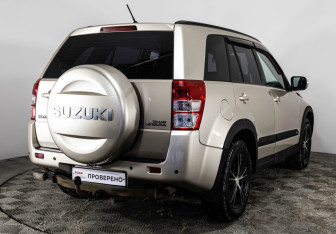 Подержанный автомобиль Suzuki Grand Vitara 2011 года (5 фото)