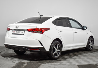 Подержанный автомобиль Hyundai Solaris Sedan 2020 года (5 фото)