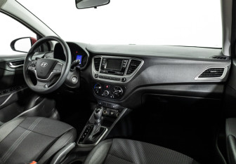 Подержанный автомобиль Hyundai Solaris Sedan 2020 года (9 фото)