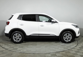 Подержанный автомобиль Chery Tiggo 4 Pro 2024 года (4 фото)