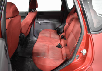 Подержанный автомобиль Mitsubishi Colt Hatchback 2008 года (11 фото)